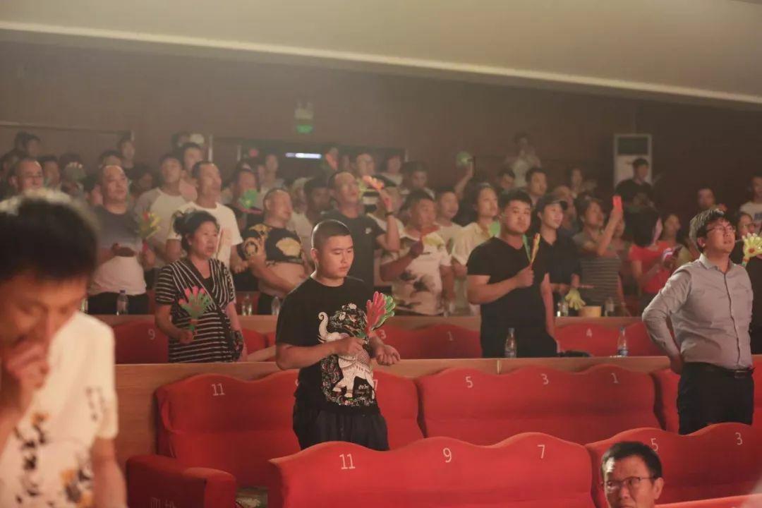 复读了半个月熬不下去了,既想回家自学,又觉得特别对不起父母怎么办? - 红迪网平台